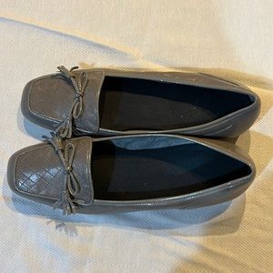 Grey tasseled flats size 8 B
